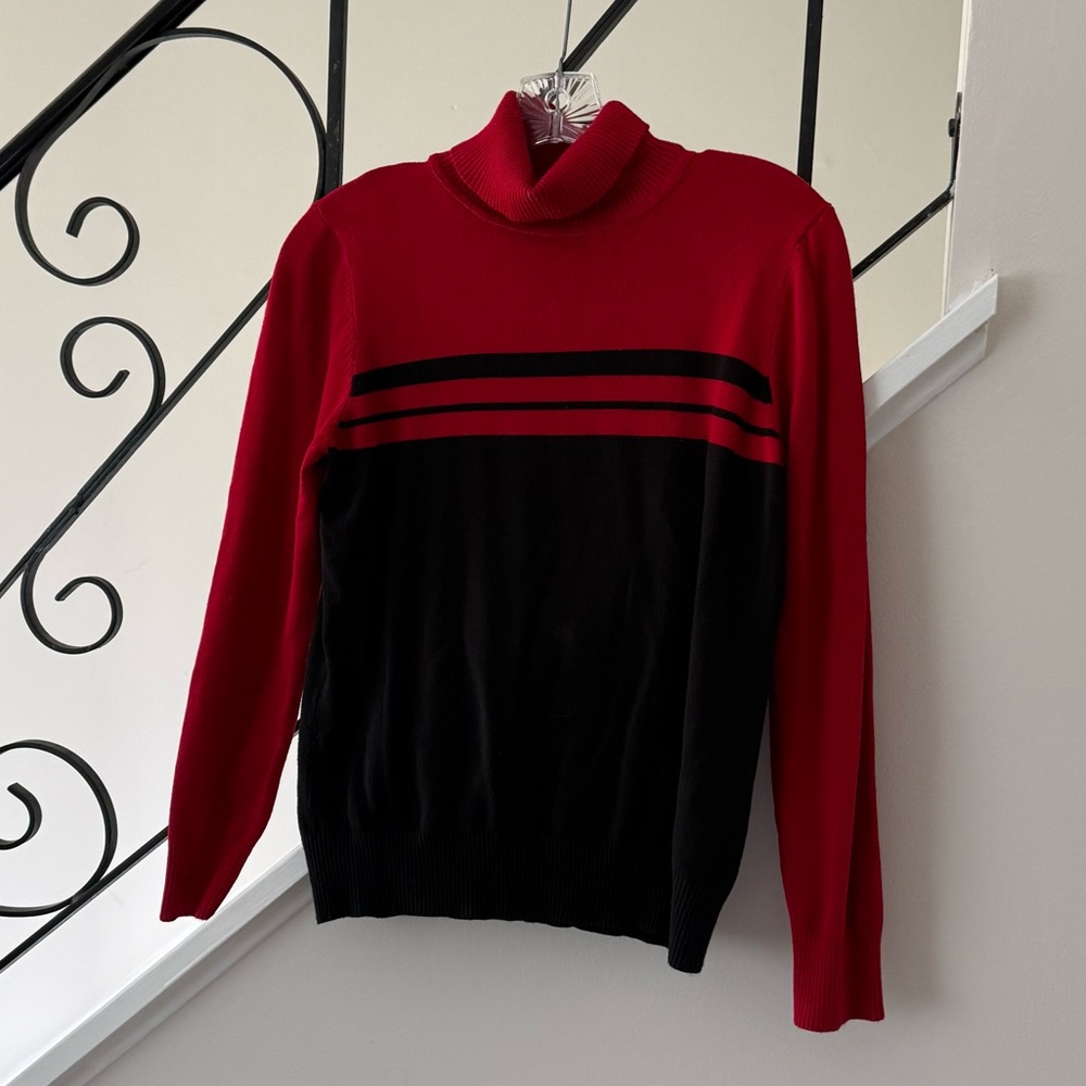 Joseph A Red and Black Colorblock Turtleneck Sweater